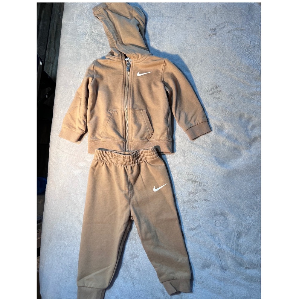 Nike Baby Boys Tan Khaki Fleece Zip Up Hoodie and Joggers Tracksuit Set 9M - Picture 1 of 4